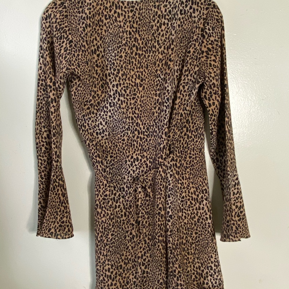 LEOPARD WRAP AROUND DRESS - Picture 2 of 3